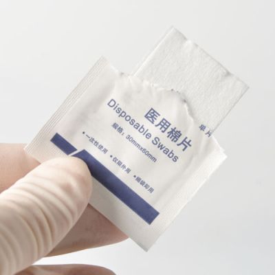 medical alcohol swab cotton pad use 75 ethanol for rubbing